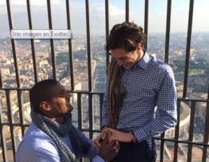 Primer jugador homosexual de la NFL pide matrimonio en el Vaticano