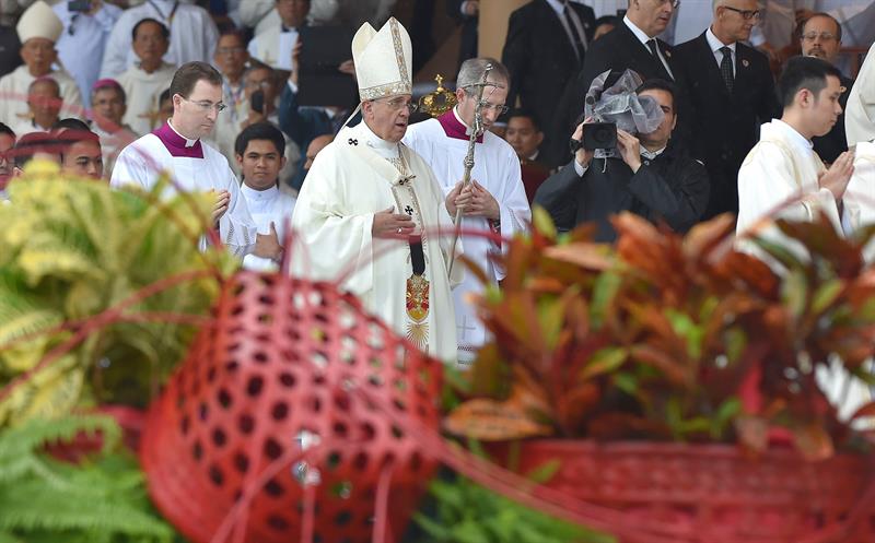 Cerca de siete millones asistieron a la misa del Papa Francisco en Manila (Fotos)
