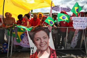 Investidura de Rousseff congrega menos simpatizantes de los esperados por PT