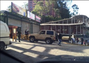 Al menos diez detenidos tras enfrentamiento entre manifestantes y GNB en Los Teques