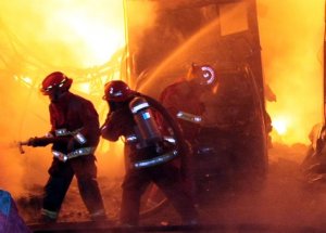 Al menos nueve muertos y 14 heridos tras el incendio de una farmacia en Brasil