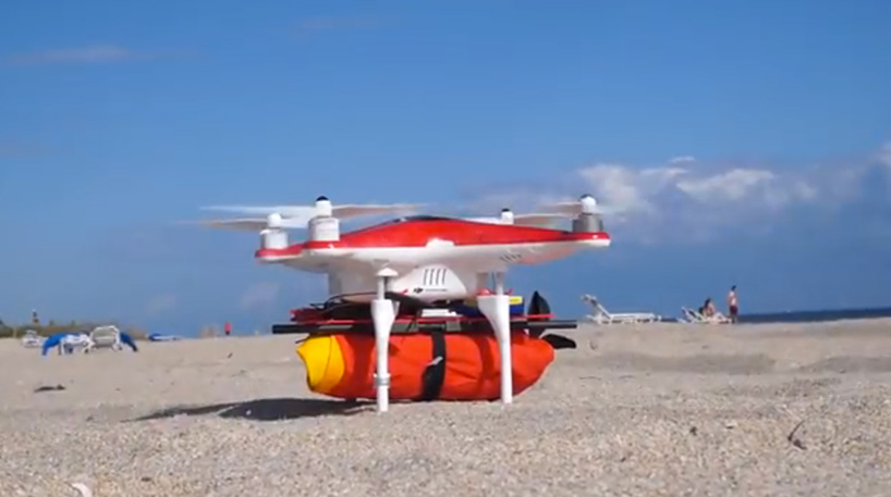 Adiós a Baywatch… Conoce el drone salvavidas (Video)