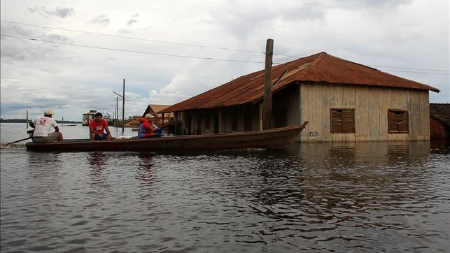 Lluvias en Bolivia dejan 15 fallecidos y  más de diez mil familias damnificadas