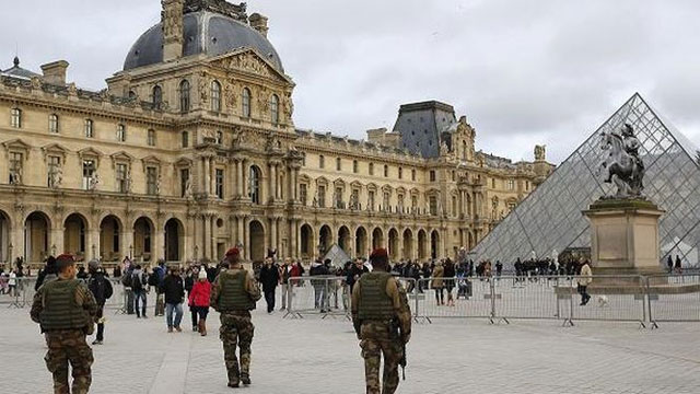“Medidas excepcionales” de seguridad en marcha republicana en París