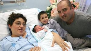 ¿De qué sirve ser el primer bebé del año en España?