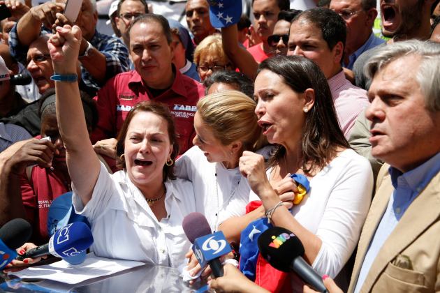 Mitzy shouts during a gathering in support of Ledezma in Caracas