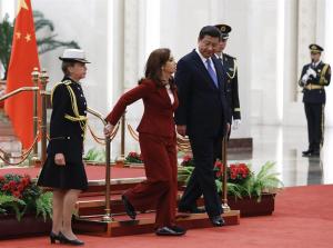 Cristina Fernández abandona la silla de ruedas en Pekín (Fotos)