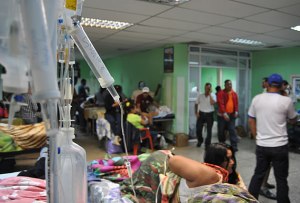 Crisis sanitaria agrava brote de Zika en el país
