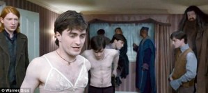 Dakota Johnson compara “50 sombras de Gray” con “Harry Potter”