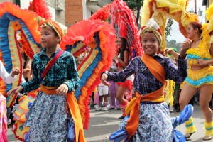 Niños de Baruta iniciaron los Carnavales 2015 con tradicional desfile de comparsas