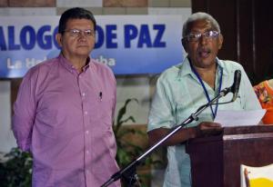 Las Farc tachan de electoralista referendo de Santos al retomar diálogos de paz