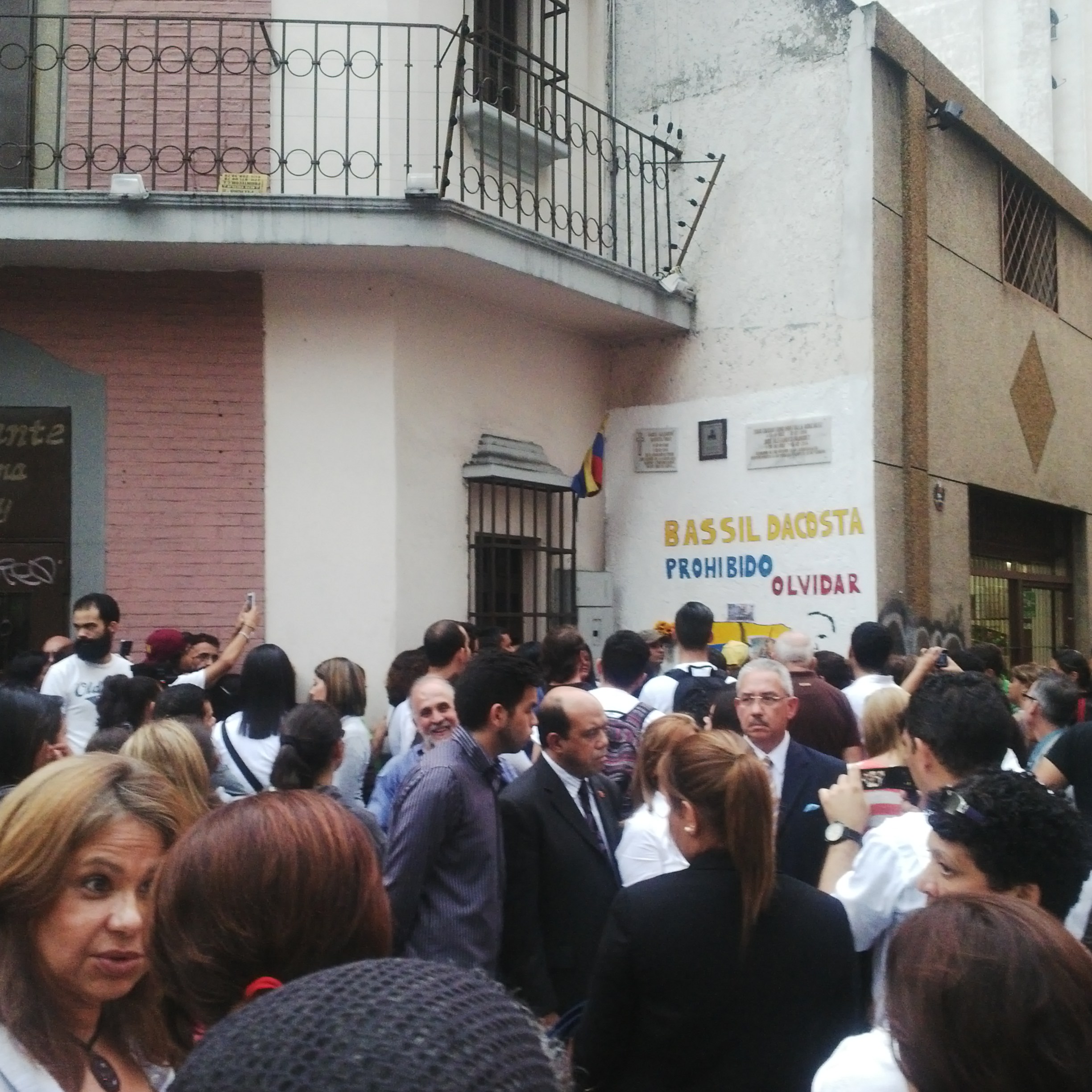 Vecinos de La Candelaria claman justicia para Bassil Da Costa y demás caídos el 12F (Fotos)