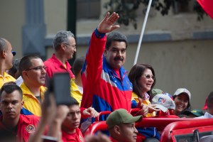 Así duerme Maduro a su nieto (Video)