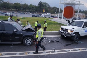 PoliChacao capturó a un delincuente y recuperó vehículo robado tras persecución (Fotos)