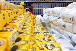 Aumenta precio de la harina de maíz a 19 bolívares el kilo
