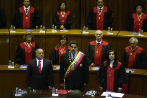 Sistema judicial de Venezuela: Un “soldado obediente” del chavismo