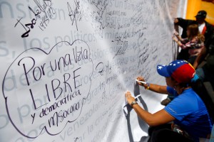 Un boom digital desafía al control sobre la prensa en Venezuela