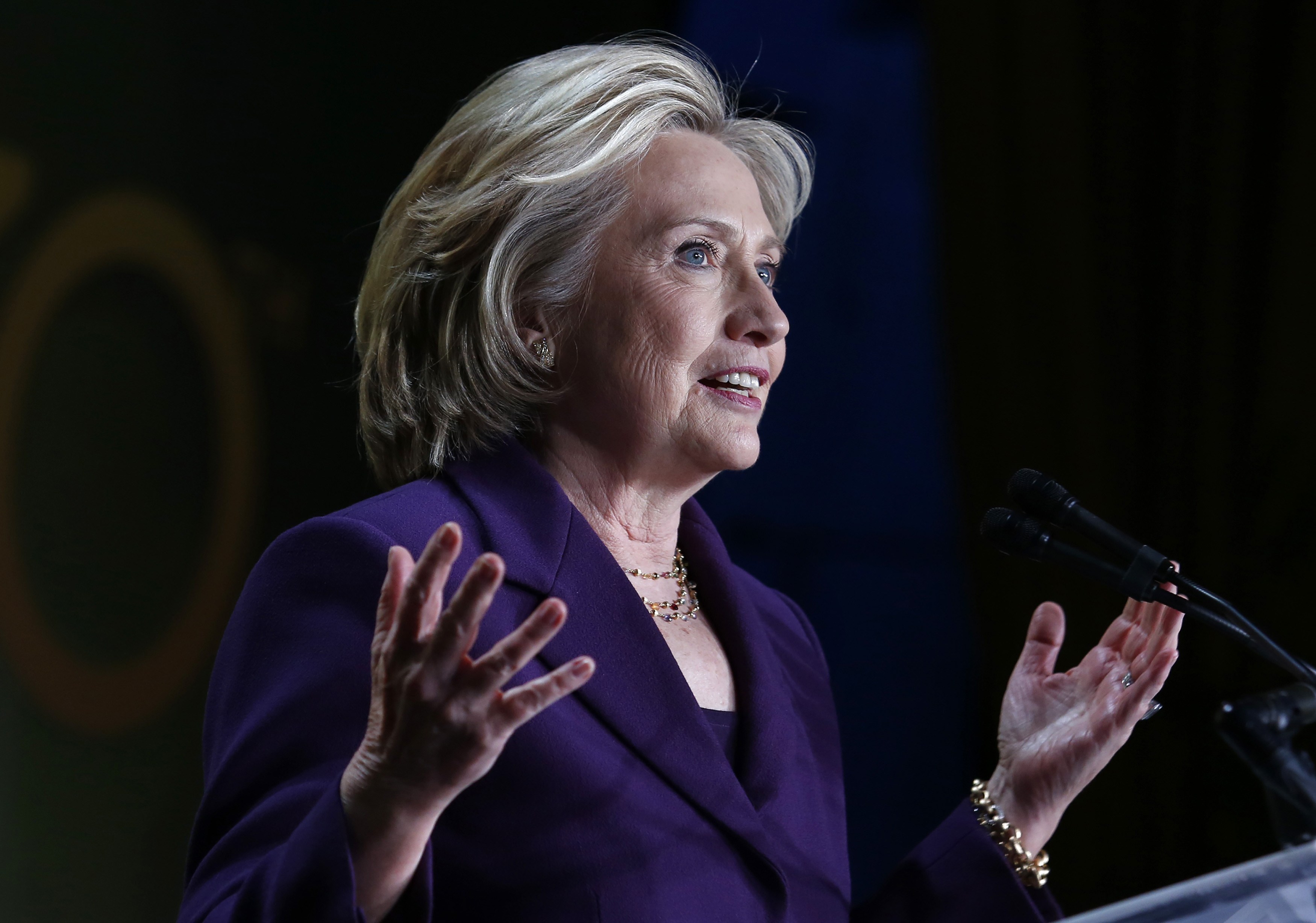 Hillary Clinton anunciará candidatura por redes sociales