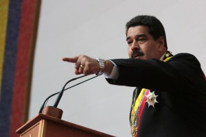 Maduro dice que “afortunadamente” a Venezuela no la gobierna un “franquista” como Rajoy