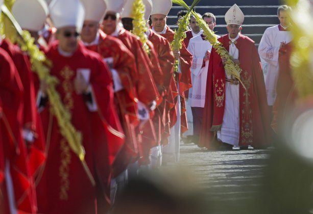 Pope Francis leads the Palm Sunday mass at Saint Peter's Square at the Vatican