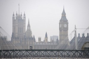El Reino Unido cubierto por una nube tóxica (Fotos)