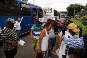 Venezuela ha expulsado, deportado o repatriado a más de mil colombianos en 2015