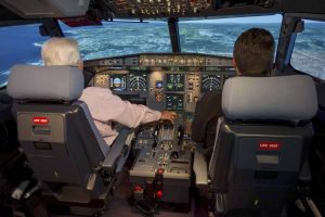 Aerolíneas alemanas establecerán regla de dos personas en la cabina pilotaje