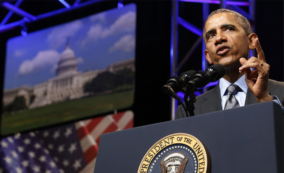 Obama firma memorando para ayudar a jóvenes a gestionar deudas universitarias
