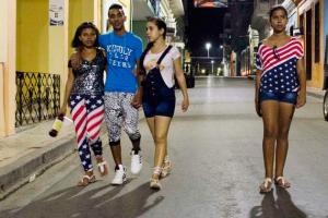 En Cuba se impone la “moda imperio”