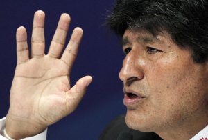 Evo Morales viaja a Caracas para asistir a Cumbre de la Alba