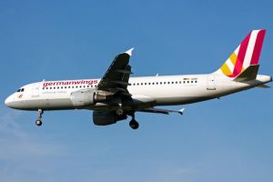 Avión de Germanwings aterriza de emergencia en Italia