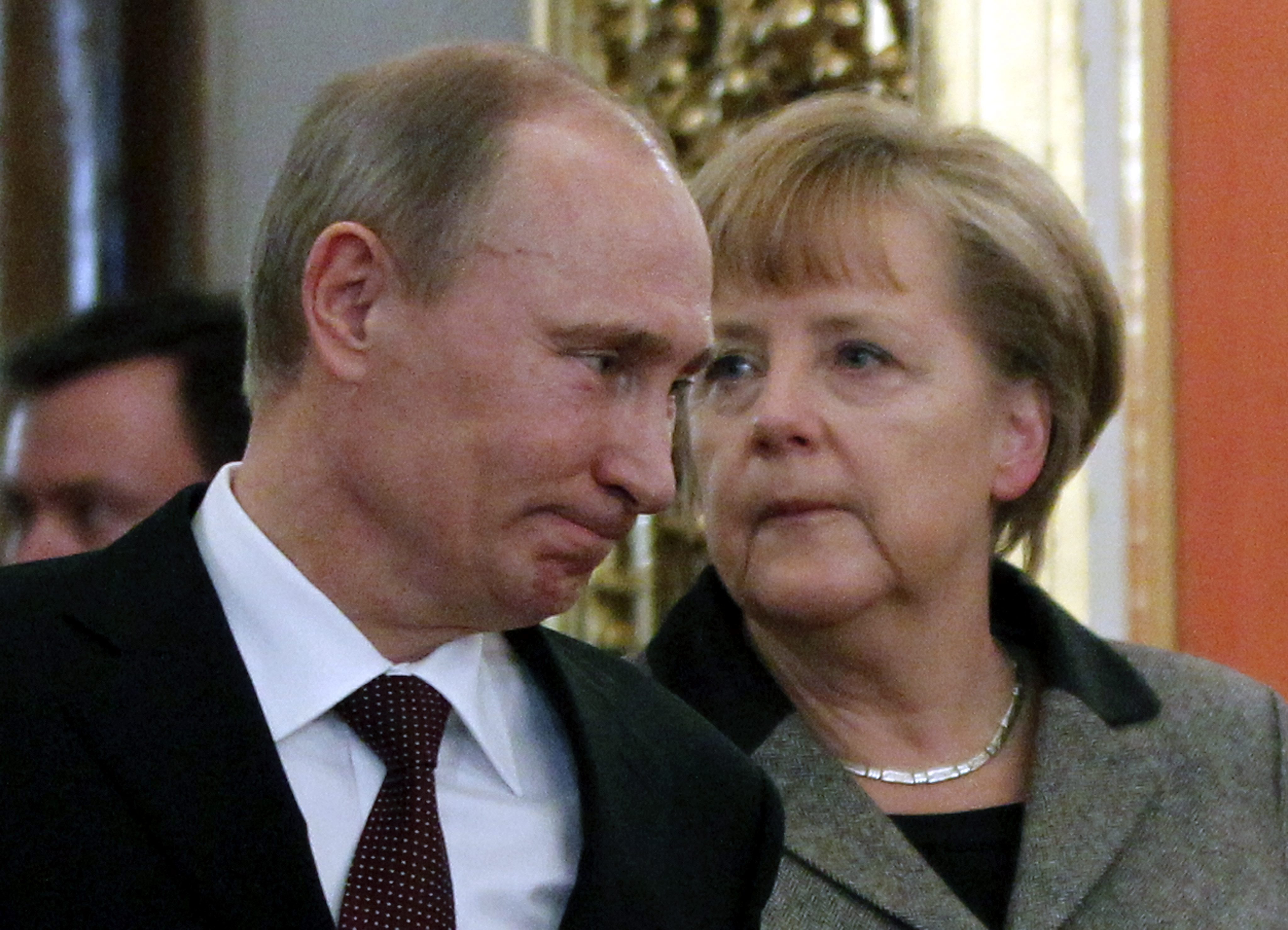 Merkel se reunirá con Putin en las afueras de Berlín