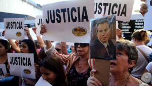 Fiscal renuncia a seguir con la denuncia de Nisman contra Cristina Fernández