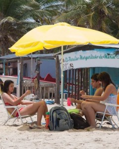Servicios de playa se alistan para asueto de Semana Santa