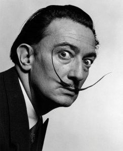 Mujer demanda paternidad contra los herederos de Salvador Dalí