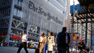 Equipo de campaña de Trump demandó al New York Times por difamación