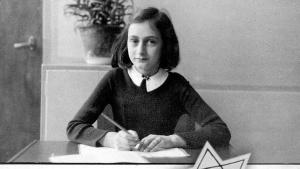 El diario de Ana Frank enfrenta disputa por derechos de autor
