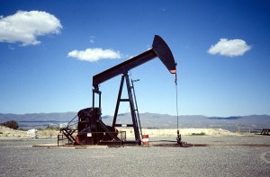 El petróleo abre en baja en Nueva York, a 43,80 dólares el barril