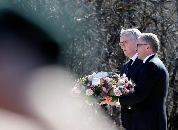 Lufthansa Chief Executive Carsten Spohr and Germanwings Managing Director Thomas Winkelmann pay they respects at the memorial for the victims of the air disaster in the village of Le Vernet,