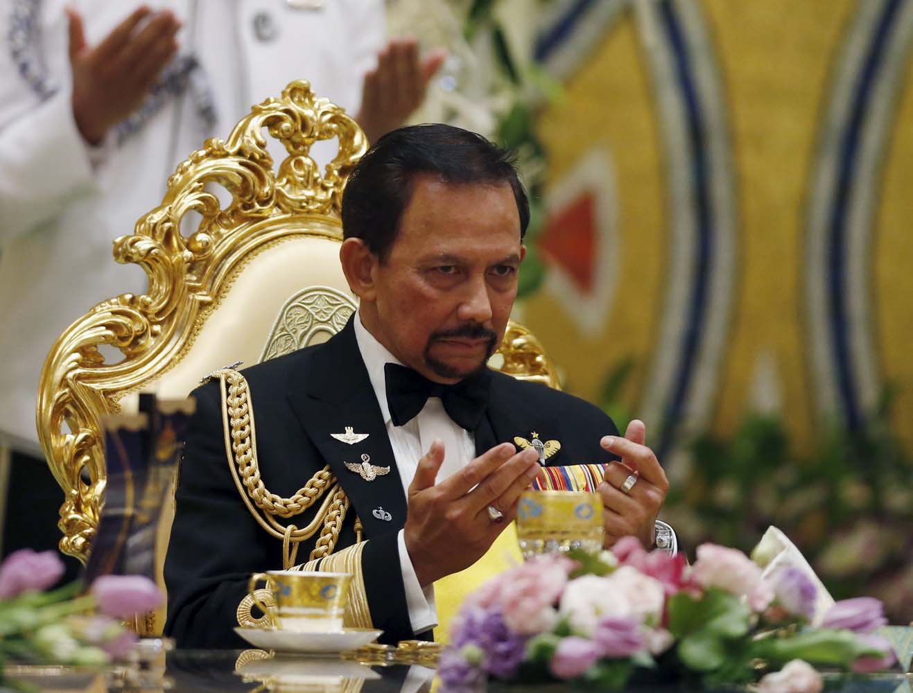 Sultanato de Brunéi castigará con lapidación el adulterio y la homosexualidad