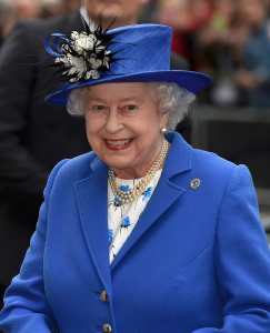 Salvas de cañón por el 89 cumpleaños de la reina Isabel II