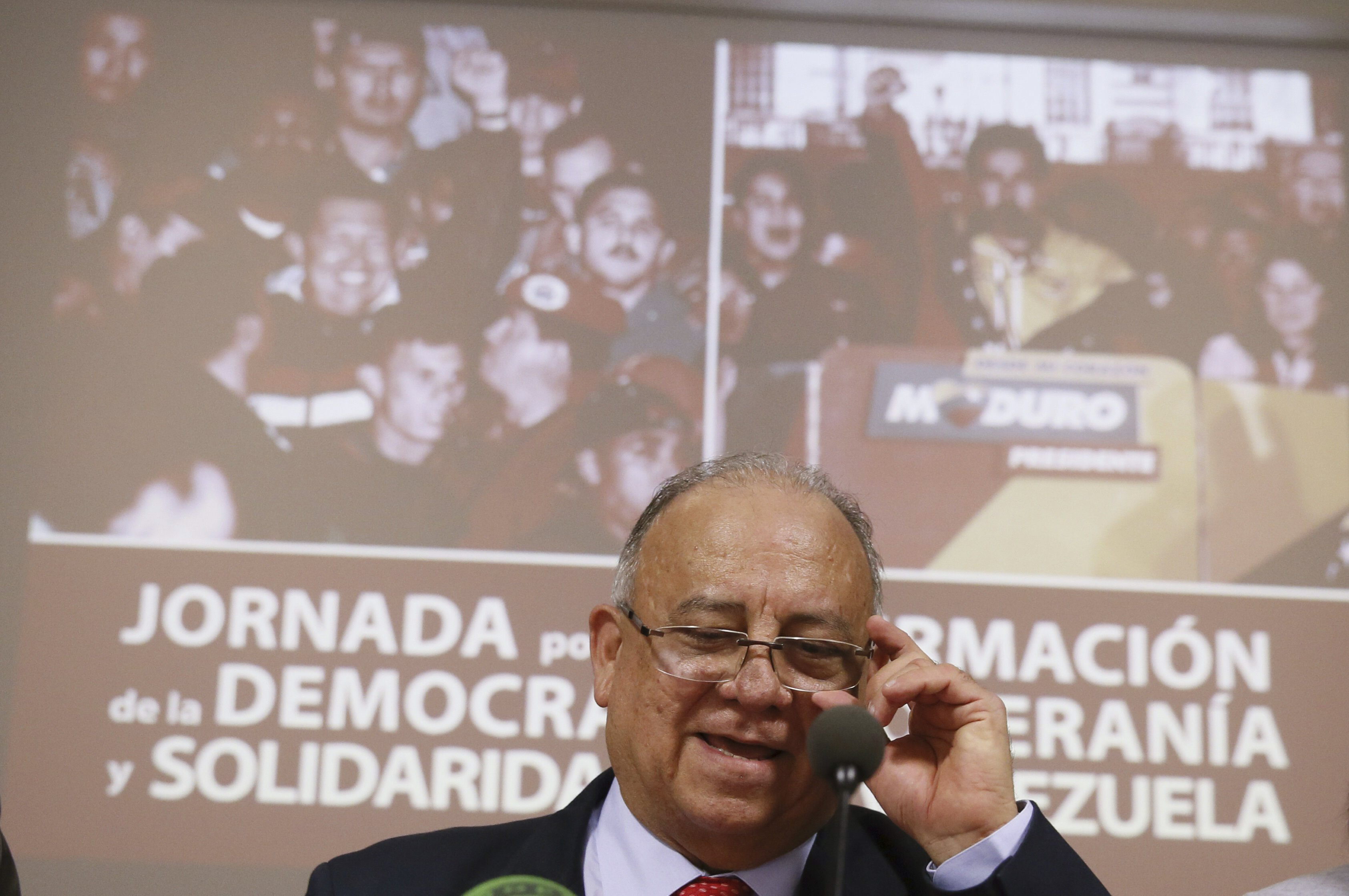 Embajador venezolano en España dice que Julio Montoya es un “corrupto”