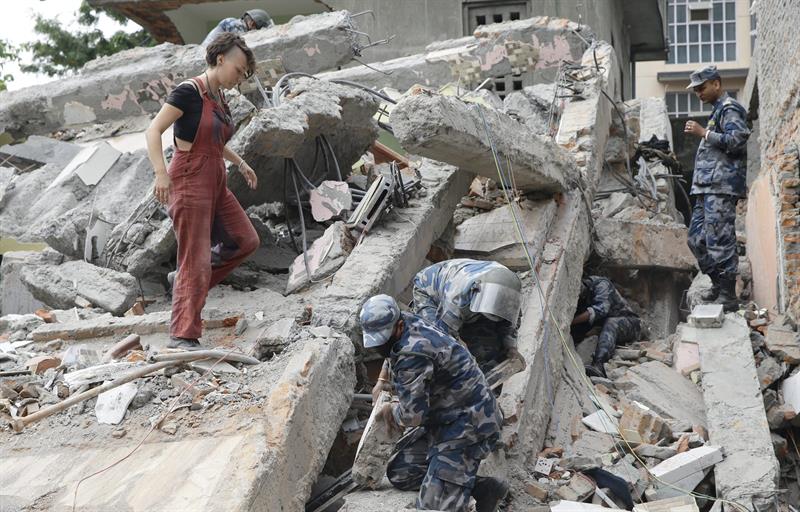 Una réplica de magnitud 6,7 hace temblar de nuevo a Nepal