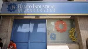 Fetrabanca pide intermediación ante posible cierre del Banco Industrial