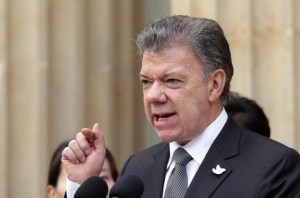 Santos ordena a los militares redoblar la lucha contra el ELN