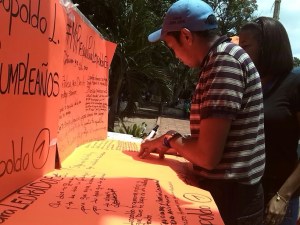 Venezolanos dan más muestras de solidaridad a Leopoldo López por su cumpleaños (Fotos)