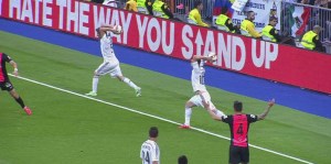 Video: El insólito “doble saque de banda” del Real Madrid (PLOP)