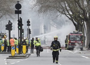 Más de 2.000 evacuados en el centro de Londres por un incendio