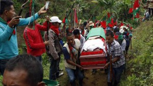 Denuncian asesinatos de cinco indígenas en Colombia