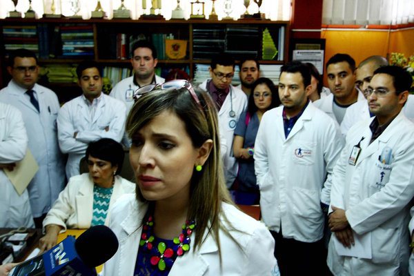 Protesta en San Cristóbal: Levantaremos el paro cuando todos los médicos reciban el pago